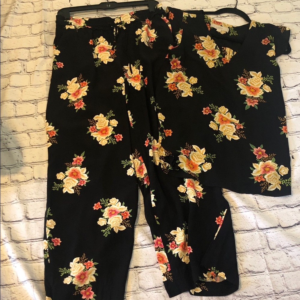 Loft Top - Picture 5 of 6